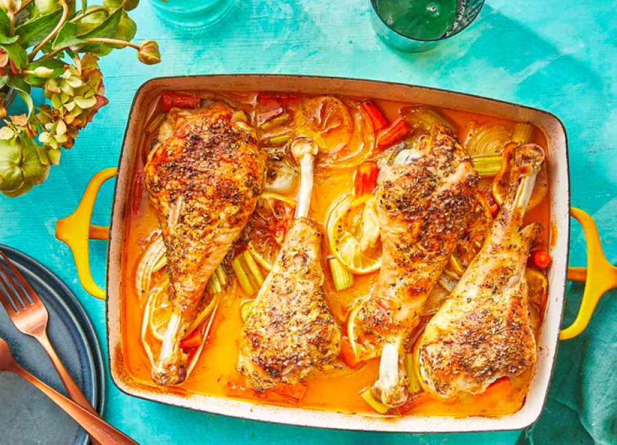 Turkey Drumsticks with Sage and Onion Sauce